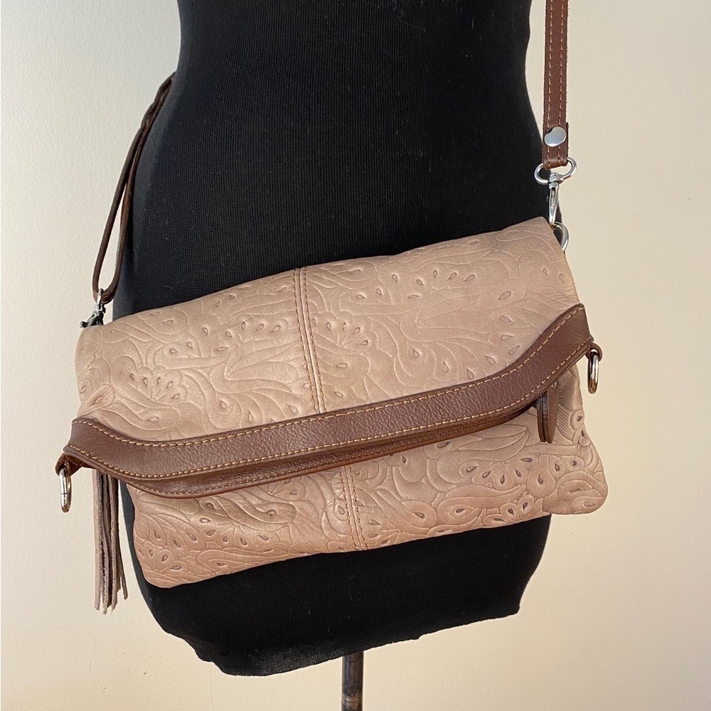 LEATHER Crossbody bag adjustable multi use zippered pockets adjustable strap - Picture 12 of 16